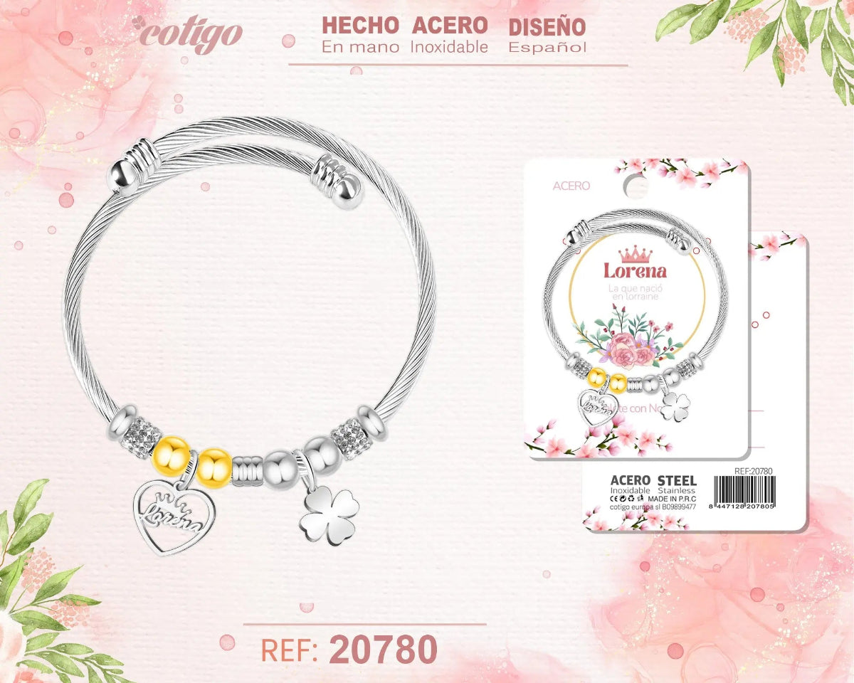 Brazalete rígido de acero inoxidable estilo cable trenzado con el nombre Lorena, colgante de corazón, trébol de la suerte y detalles brillantes.