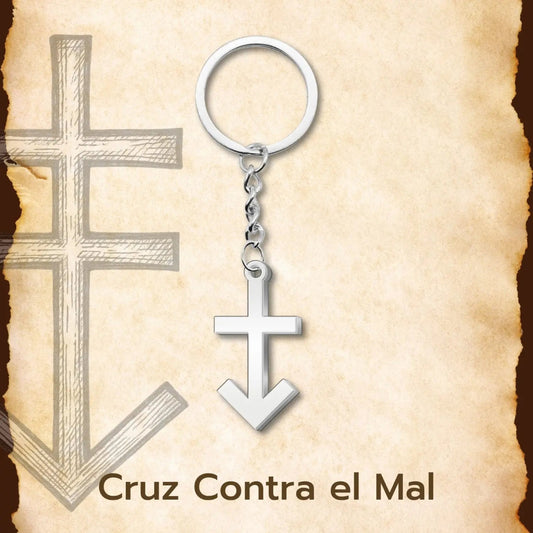 Llavero protector de acero plateado con el amuleto de la Cruz contra el Mal y cadena de eslabones resistente.