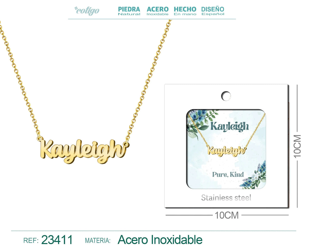 Collar dorado con nombre Kayleigh escrito en cursiva diseño moderno anglosajón y acabado brillante