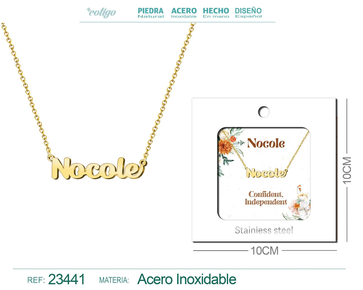 Collar dorado con nombre Nicole escrito en cursiva diseño moderno sofisticado y acabado brillante en acero inoxidable