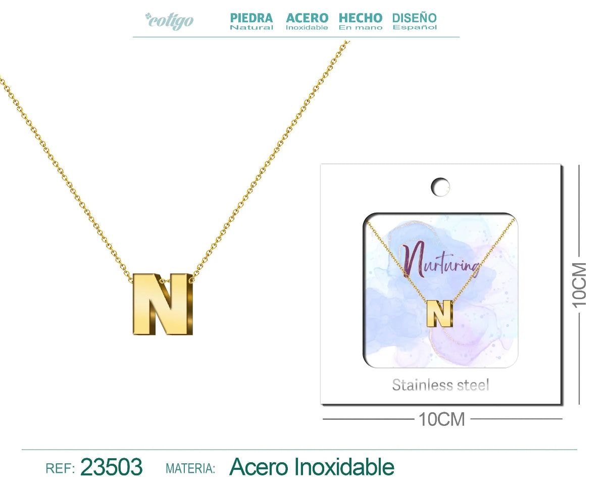 Collar dorado con colgante letra N de acero inoxidable en tarjeta de regalo