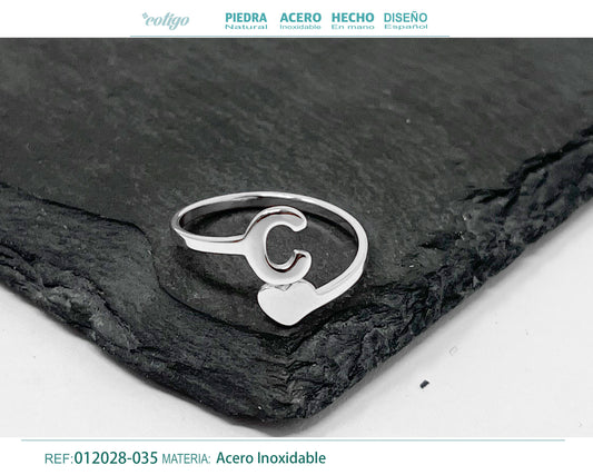 Anillo Acero Letra C color plateado