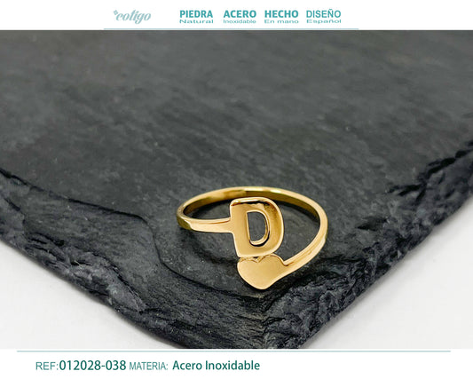 Anillo Acero Letra D color Dorado