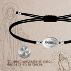 Pulsera Medalla de Virgen de Fátima Hilo Negro en Acero detalle