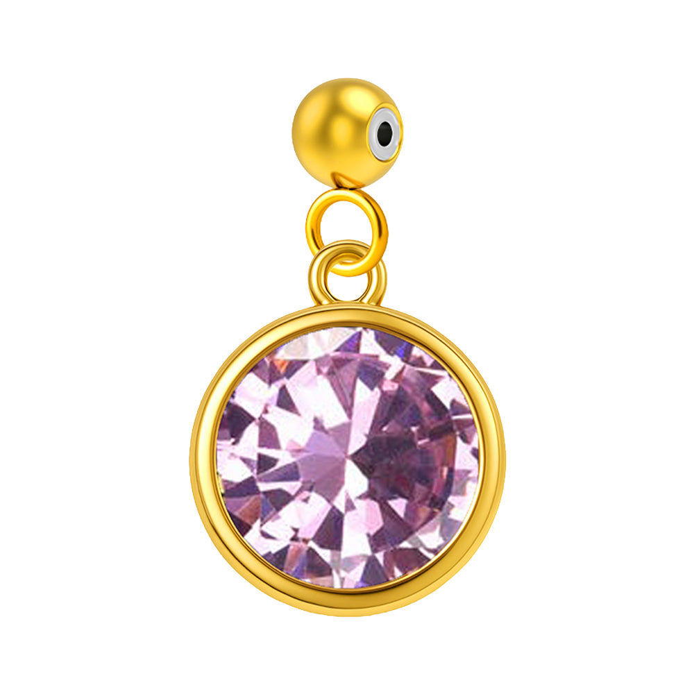 Charm colgante dorado con piedra de nacimiento facetada de Febrero y bola de acero con goma, sobre fondo blanco