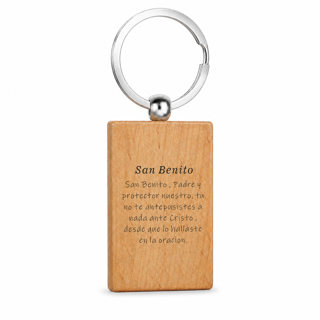Reverso grabado del llavero de madera San Benito con anilla de acero inoxidable