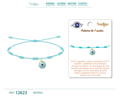 Pulsera azul claro de 7 nudos con colgante de ojo turco celeste y cordón ajustable.