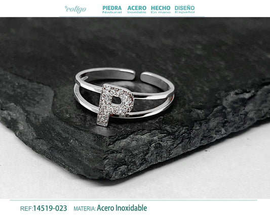 Anillo Acero Letra P color plateado