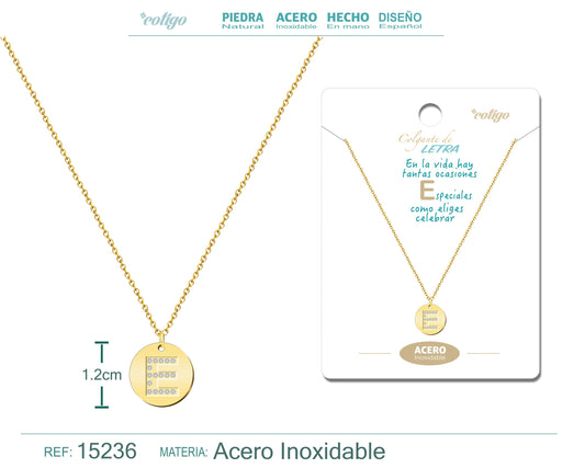 Collar Letra E Color Dorado