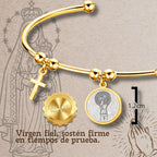 Brazalete Virgen del Pilar con Charms de Protección Y Suerte detalle