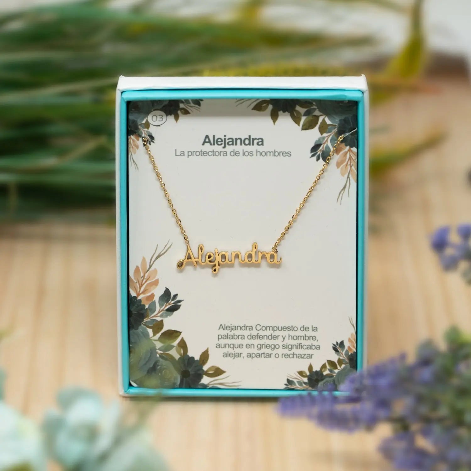 Collar con Nombre Alejandra - Acero Inoxidable Dorado - cotigo