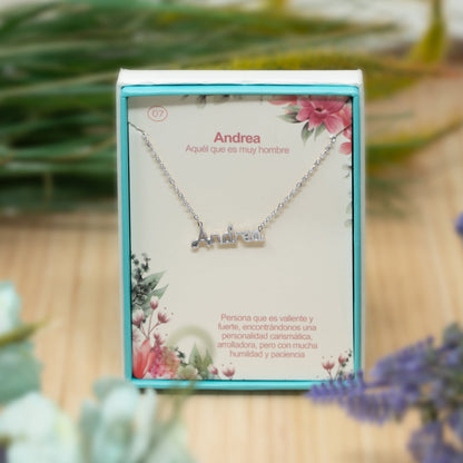 Collar Nombre  Andrea Acero color Plateado
