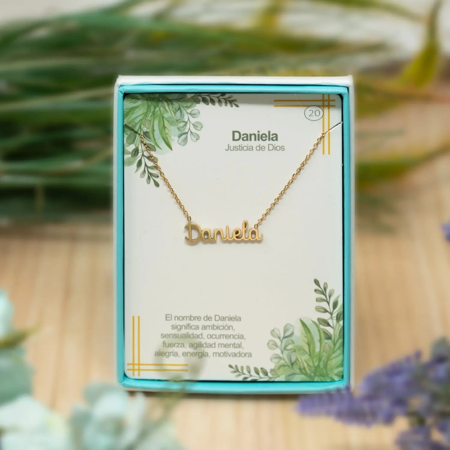 Collar con Nombre Daniela - Acero Inoxidable Dorado - cotigo
