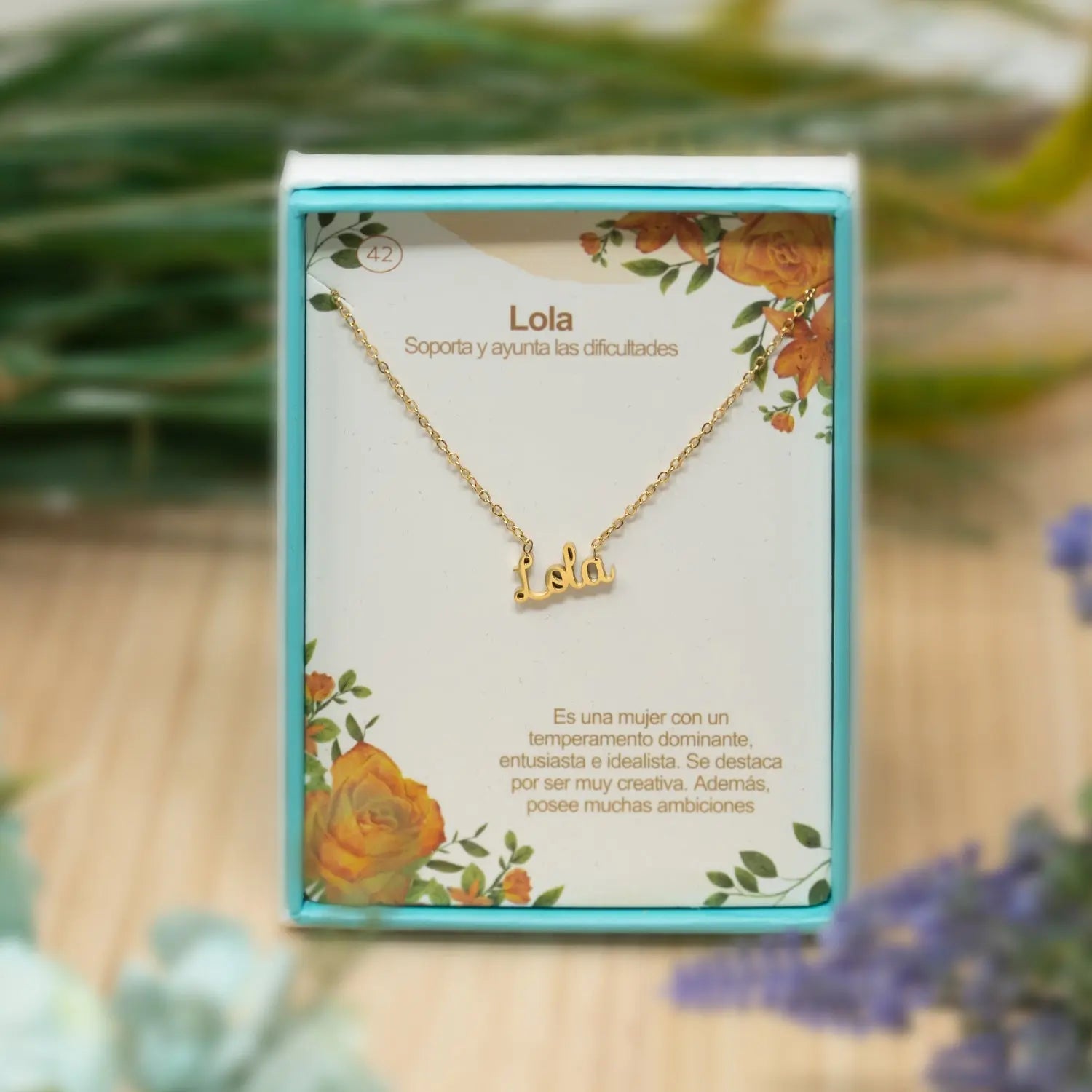 Collar con Nombre Lola - Acero Inoxidable Dorado - cotigo
