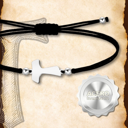 Pulsera Cruz tau Plateado de Hilo En.Negro