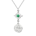Colgante de acero plateado con Nudo de Bruja conteniendo una piedra Aventurina Verde natural y medalla del Tetragrammatón. Amuleto para atraer suerte, salud y abundancia.