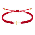 Pulsera Hilo Destino con Cruz Latina en Acero Dorado