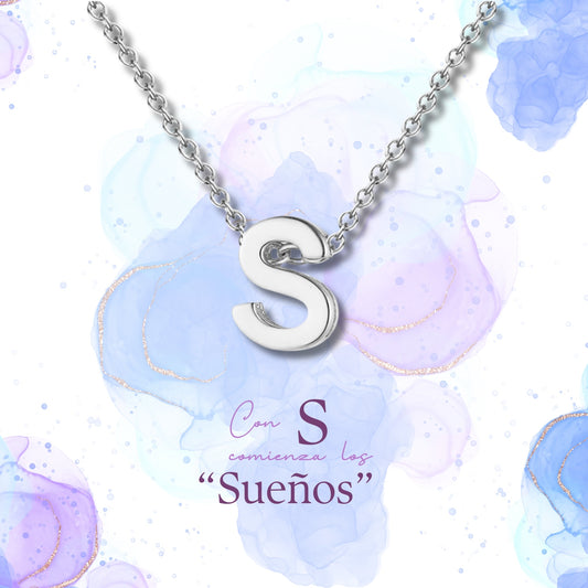 Collar Letra S Acero color Plateado