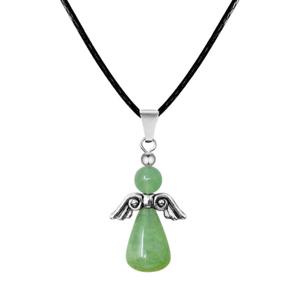 Colgante de Ángel de la Guarda con cuentas de aventurina verde natural y alas de metal plateado, amuleto de suerte y prosperidad con cordón negro.