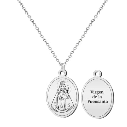 Collar con medalla ovalada de la Virgen de la Fuensanta en acero plateado, grabado trasero