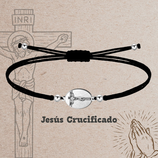 Pulsera Hilo Encerado con Jesús Crucificadocolor Plateado