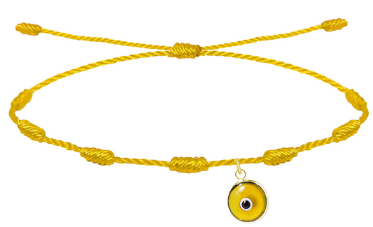 Pulsera de hilo dorado de siete nudos con amuleto colgante de ojo turco amarillo y cierre ajustable.