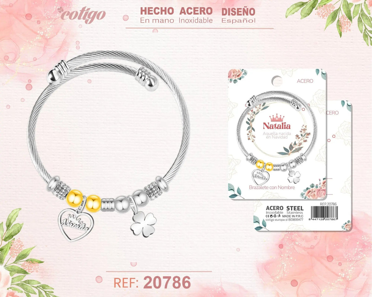 Brazalete rígido de acero inoxidable estilo cable trenzado con el nombre Natalia, colgante de corazón y trébol de la suerte.