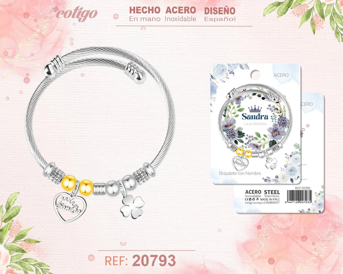 Brazalete de acero inoxidable con nombre Sandra, colgante de corazón, trébol de la suerte y abalorios dorados con brillantes.