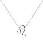 Collar del signo Leo de acero inoxidable en tono plateado