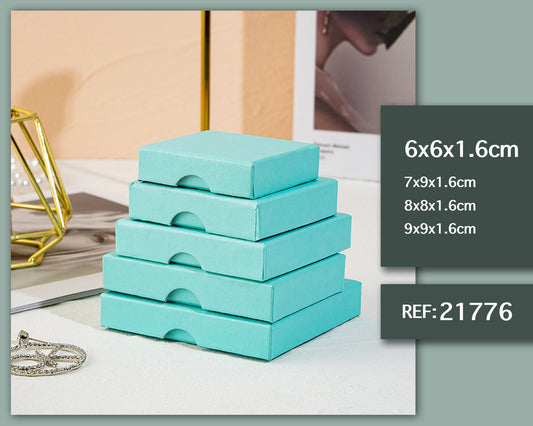 Caja de regalo  6x6x1.6cm