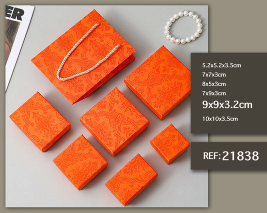 Caixa de presente 9x9x3,2cm