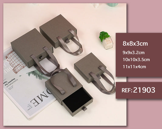 Caixa de presente 8x8x3cm