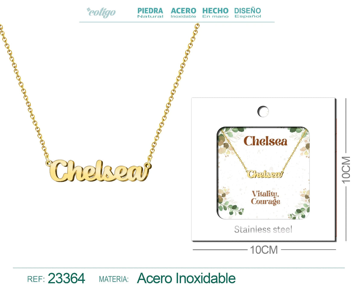 Collar dorado con nombre Chelsea escrito en inglés diseño moderno y acabado brillante