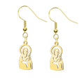 Pendientes largos con silueta calada de la Virgen de Valvanera en acero inoxidable dorado con tarjeta de presentación