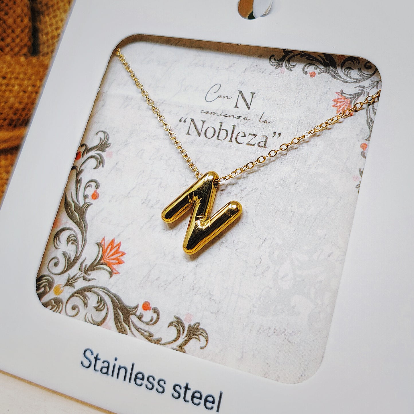 Collar Letra Inicial N Estilo Globo con Baño de Oro 14k