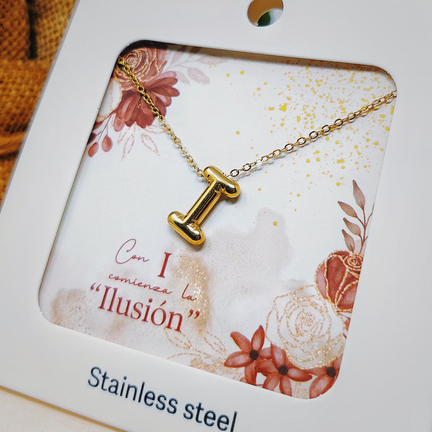 Collar Letra Inicial I Estilo Globo con Baño de Oro 14k