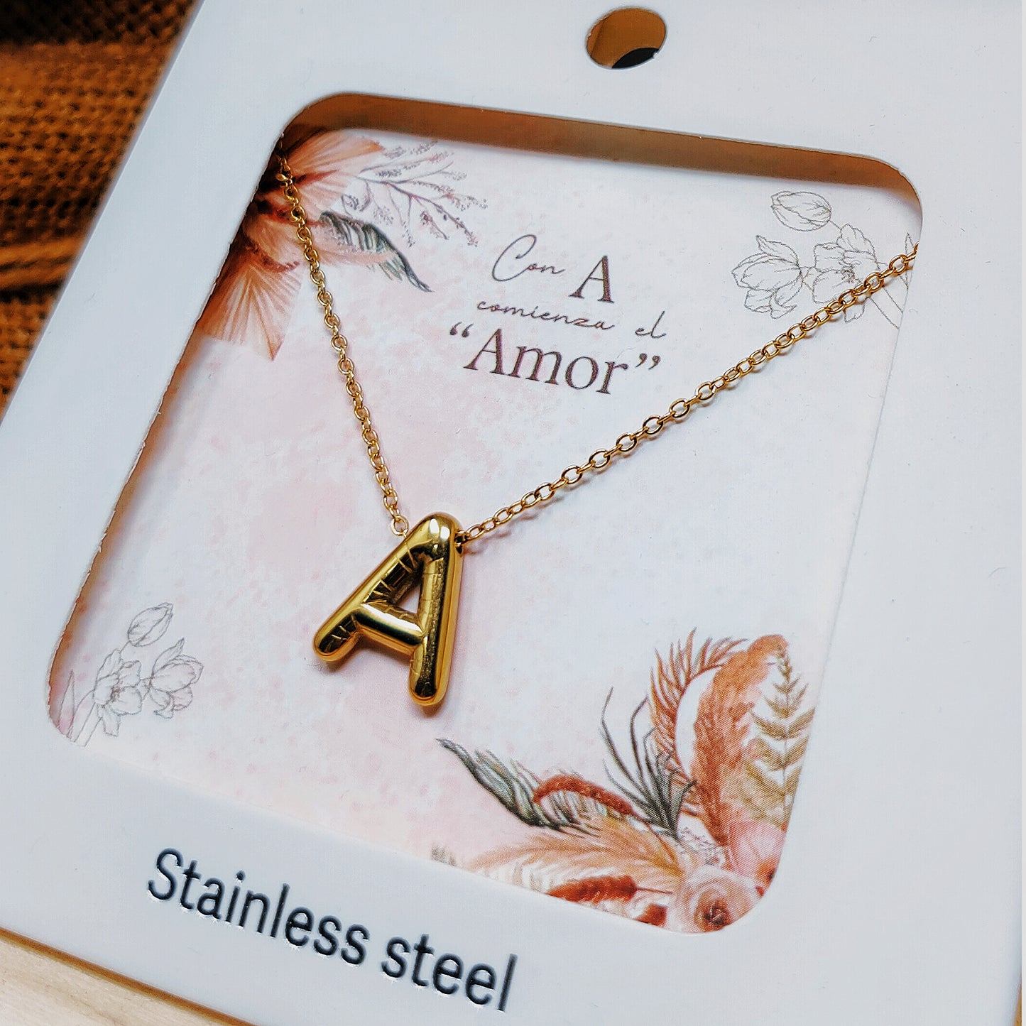 Collar Letra Inicial A Estilo Globo con Baño de Oro 14k