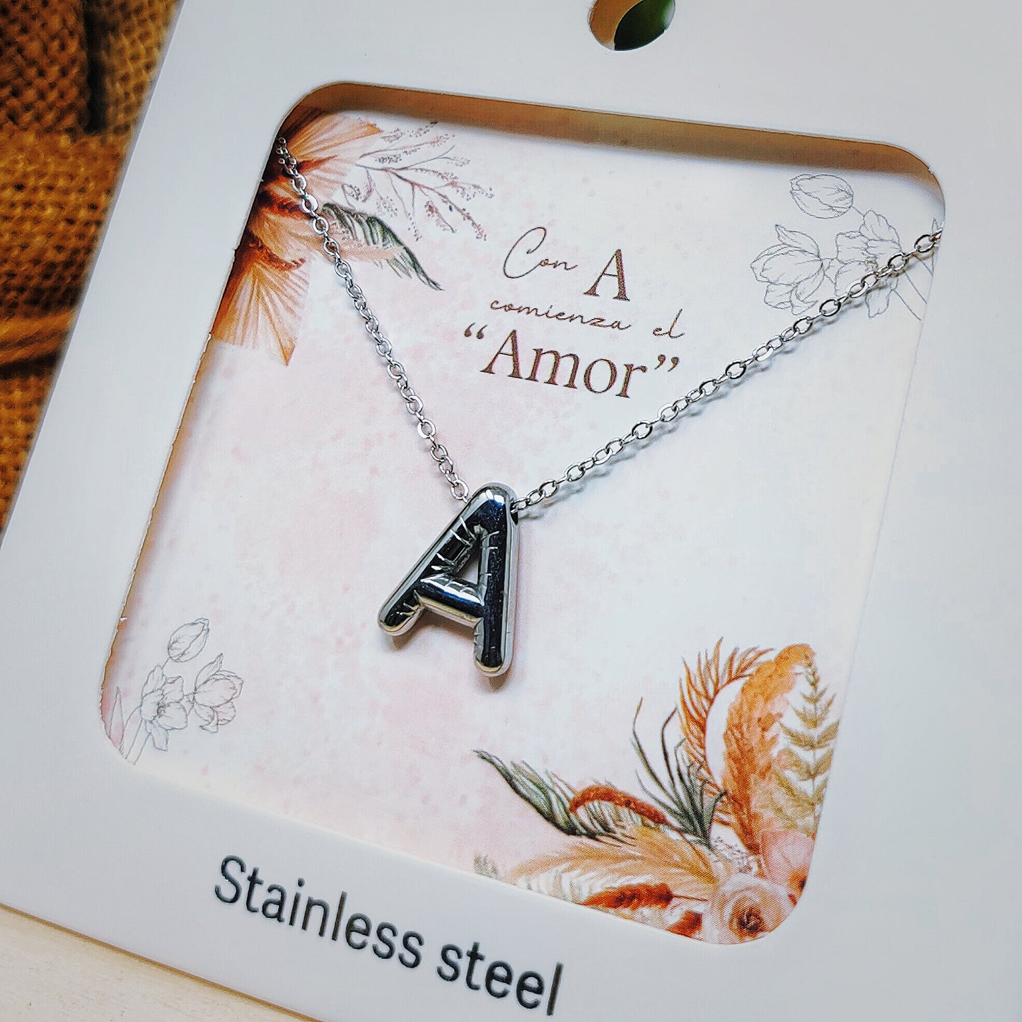 Collar Letra Inicial A Estilo Globo en Acero Inoxidable