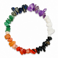 Pulsera chip de piedra natural 7 Chakras sobre fondo blanco