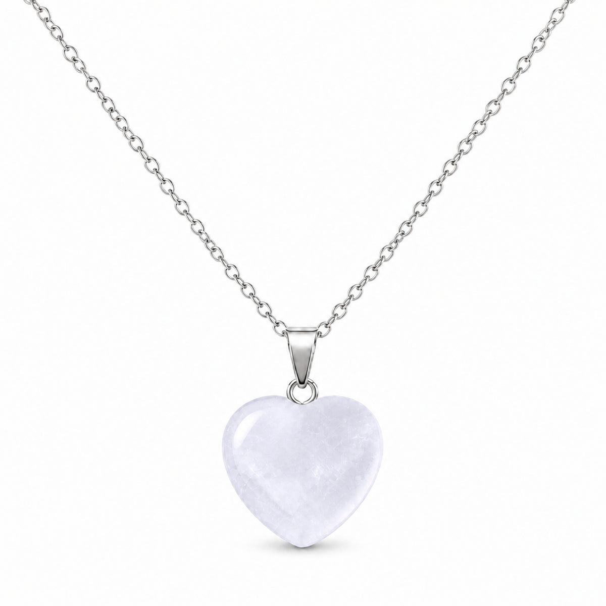 Collar con corazón de cuarzo blanco y cadena en tono plateado