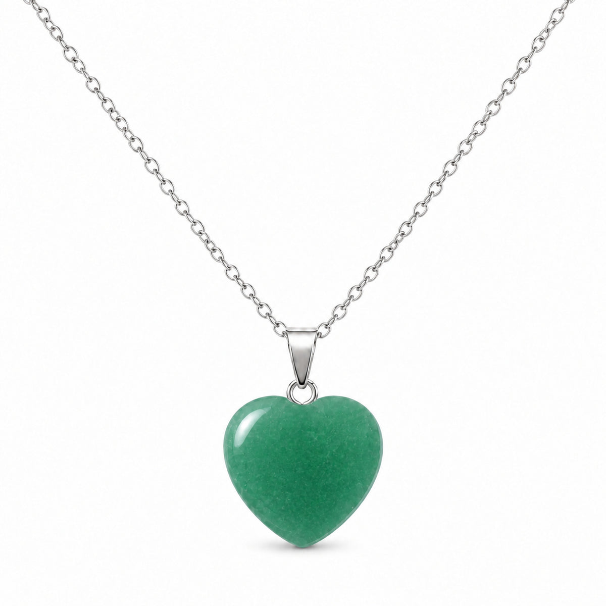 Collar con corazón de aventurina verde y cadena en tono plateado
