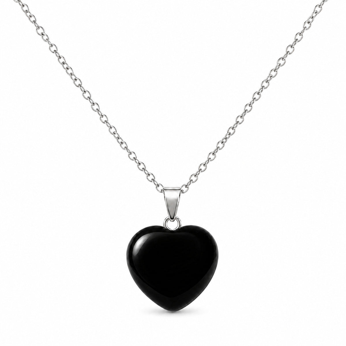 Collar con corazón de ágata negra y cadena en tono plateado