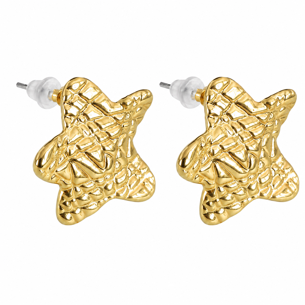 Pendientes Mariposa Calada Dorados — par de pendientes sobre fondo blanco