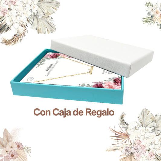 Collar con Nombre en Acero Inoxidable, Color Dorado, Incluye Tarjeta con el Significado de 60 Nombres + Caja de Regalo  y Pulsera 7 Nudos de Regalo