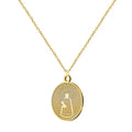 Medalla ovalada con grabado de la Virgen de la Bien Aparecida en acero dorado sobre fondo religioso