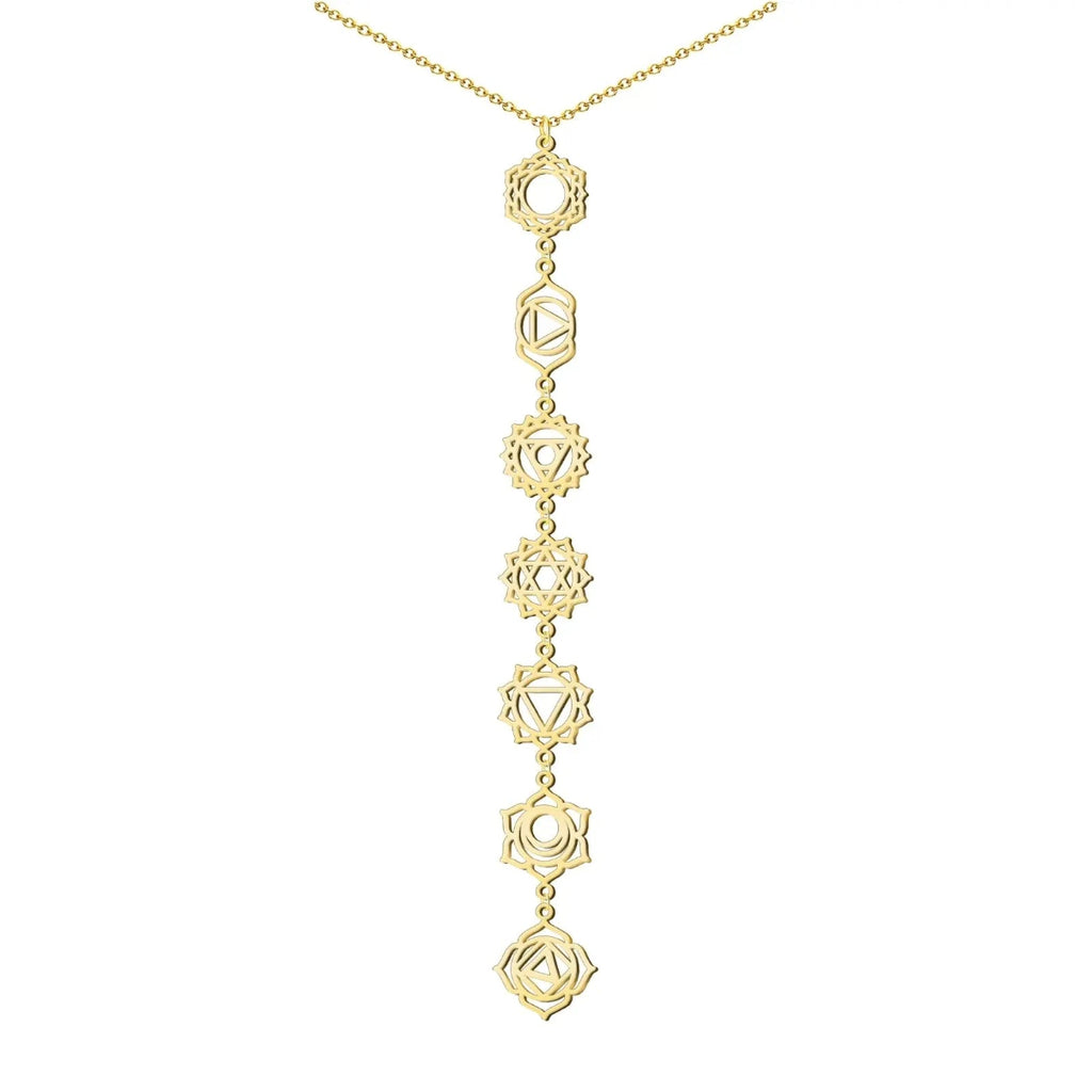 Collar largo de acero inoxidable dorado con los siete símbolos de los chakras calados en diseño vertical elegante.