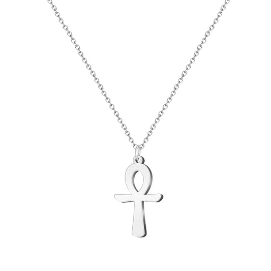Collar con colgante de la Cruz Egipcia (Ankh) en acero inoxidable de color plateado, con cadena de eslabones fina y acabado pulido brillante.