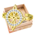 Anillo Nudo de Bruja con circonitas en acero dorado