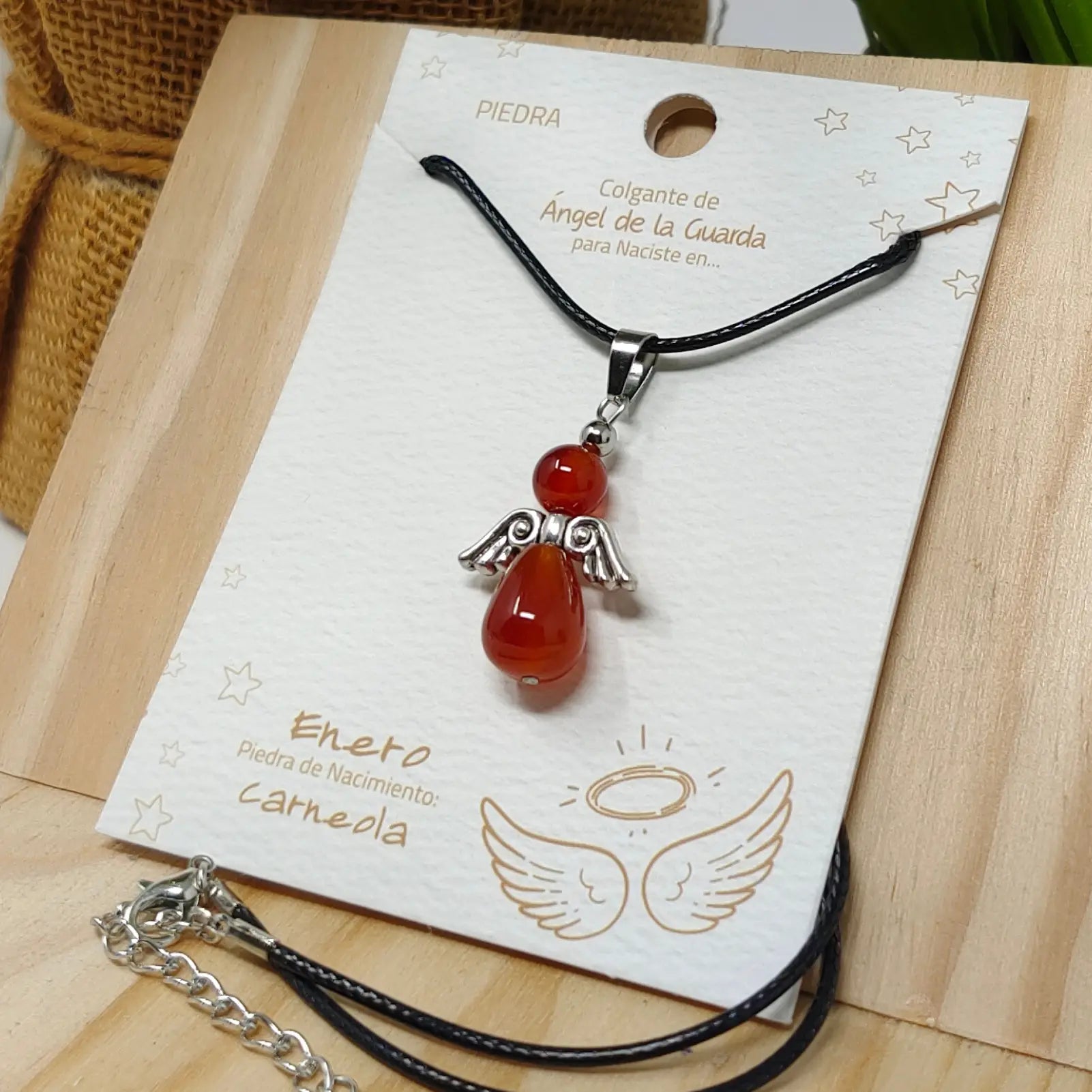 Colgante Ángel de la Guarda en Jade Rojo - cotigo