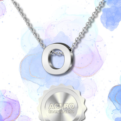 Collar Letra O Acero color Plateado
